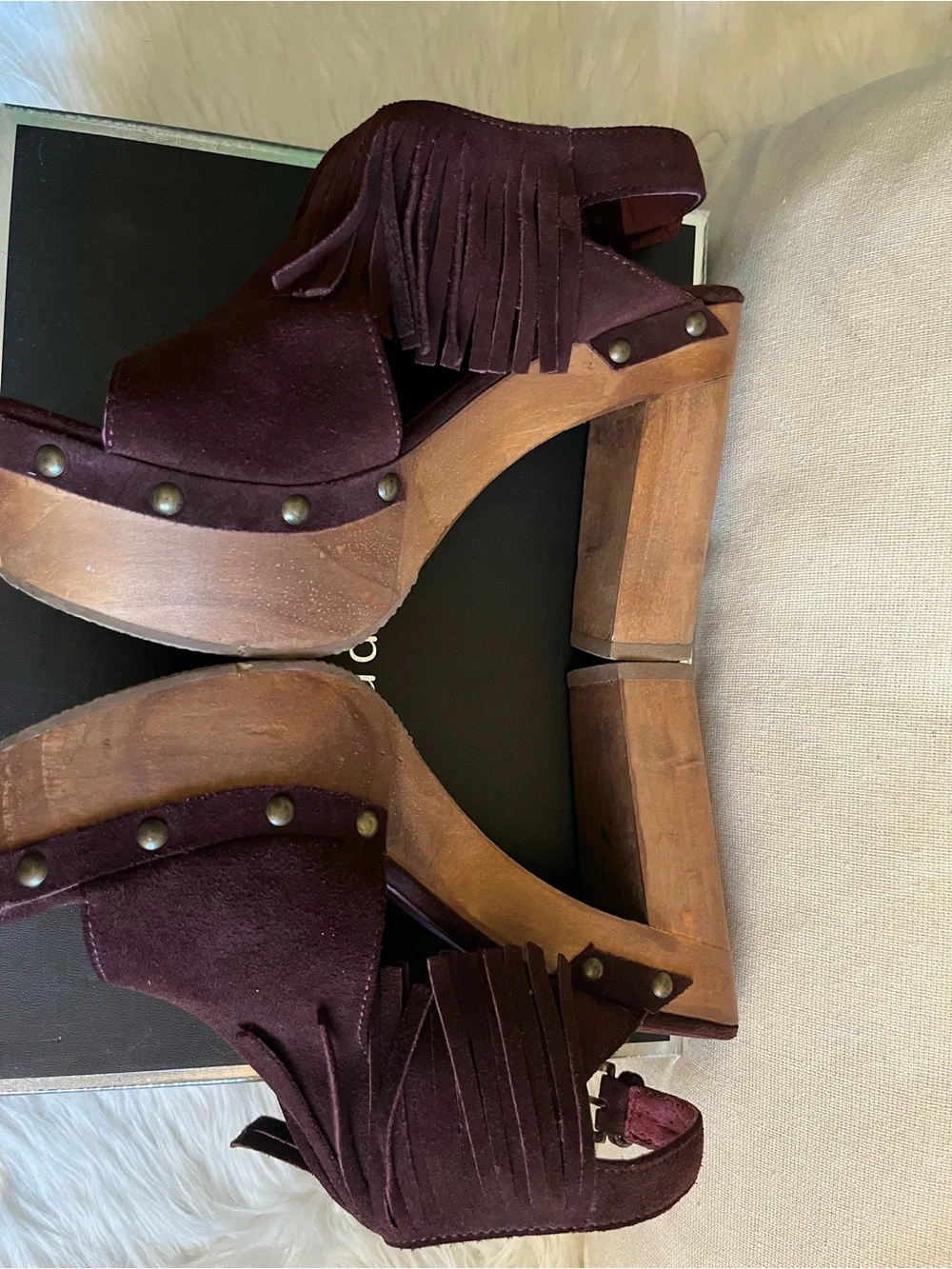 Five Worlds burgundy suede